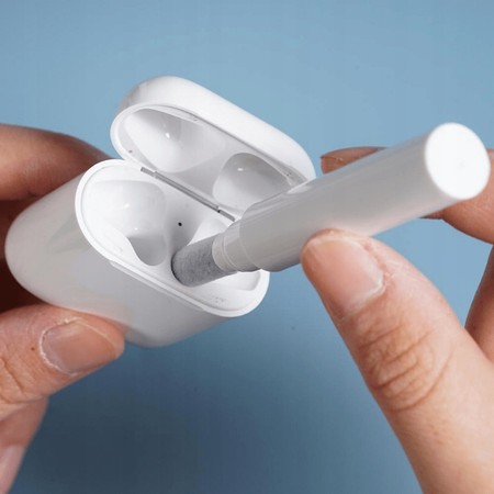 ZESTAW DO CZYSZCZENIA SŁUCHAWEK AIRPODS 1 2 3 PRO